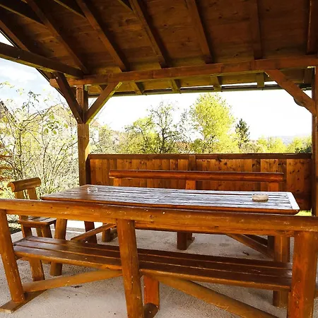 House Lukovdol Vila